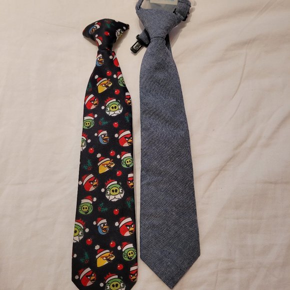 4/$20 angry birds neck tie - Picture 1 of 3